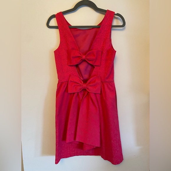 Erin fuscia fit and flare with back cutouts and bow detail w side zipper - Picture 2 of 5